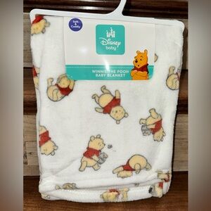 Cute 🥰 Disney Winnie the Pooh White Baby Plush Soft Cozy Blanket 30” x 40”
